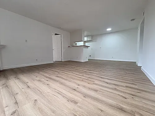 Toluca Lofts — Photo 22