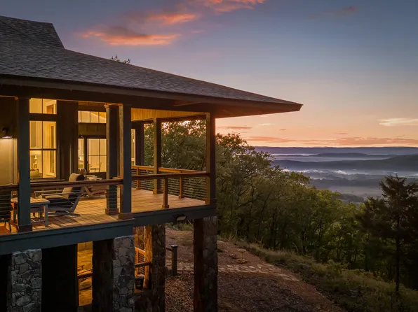 1305 Still Hollow Rd, Menlo, GA 30731