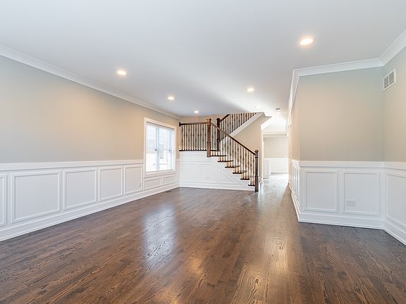 2nd image of 3730 N Oriole Ave