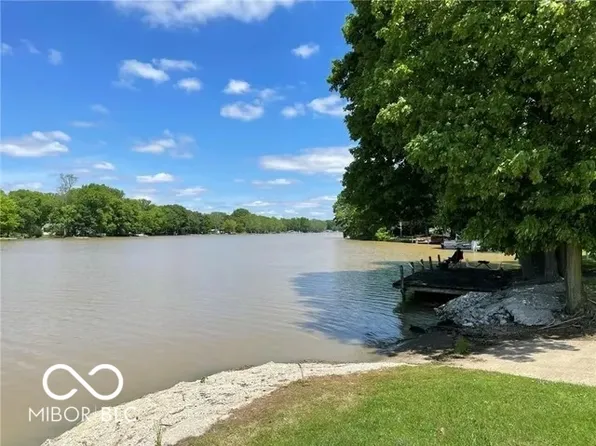 721 S Jeffery Dr, Kingman, IN 47952