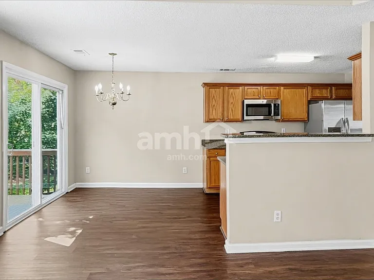 3450 Ridgefair Dr — Photo 5