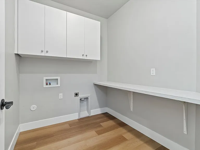 1911 W Wind Drift St — Photo 37