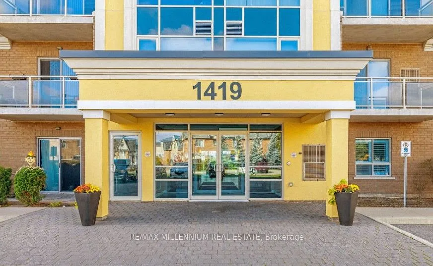 2 bed, $2,899 — Photo 3