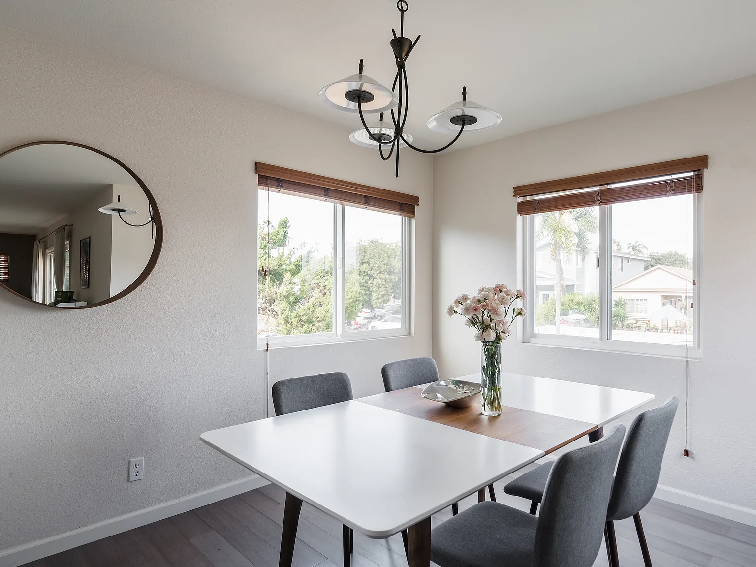 2 bed, 1316 sqft, $4,200 — Photo 4