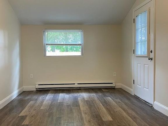 4th image of 418 Beach Blvd