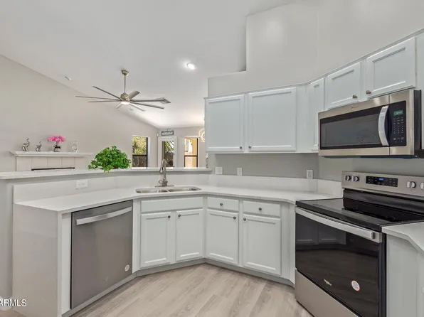 1426 N BLUE MARLIN Drive, Gilbert, AZ 85234