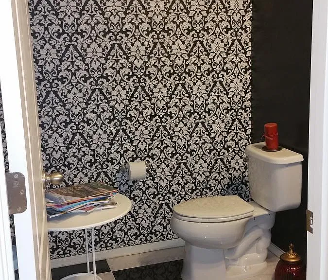 Powder room