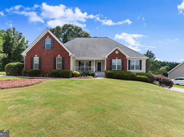 27 Kendall Creek Dr, Jefferson, GA 30549