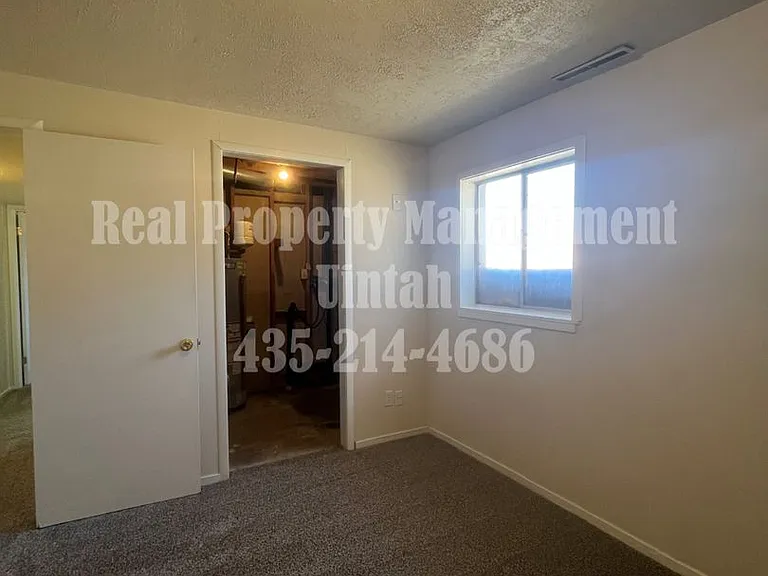607 N 100 W — Photo 24