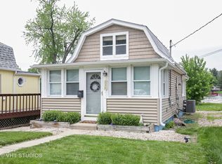 312 N River Rd, Fox River Grove, IL 60021