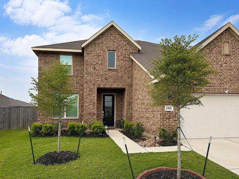 2302 Grande Laurel Ct — Photo 24