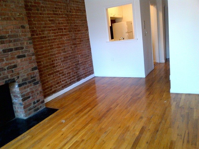 2nd image of 409 E 87th St APT 4D