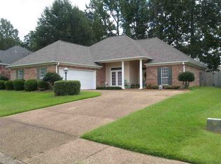 144 Raulston Dr, Byram, MS 39272