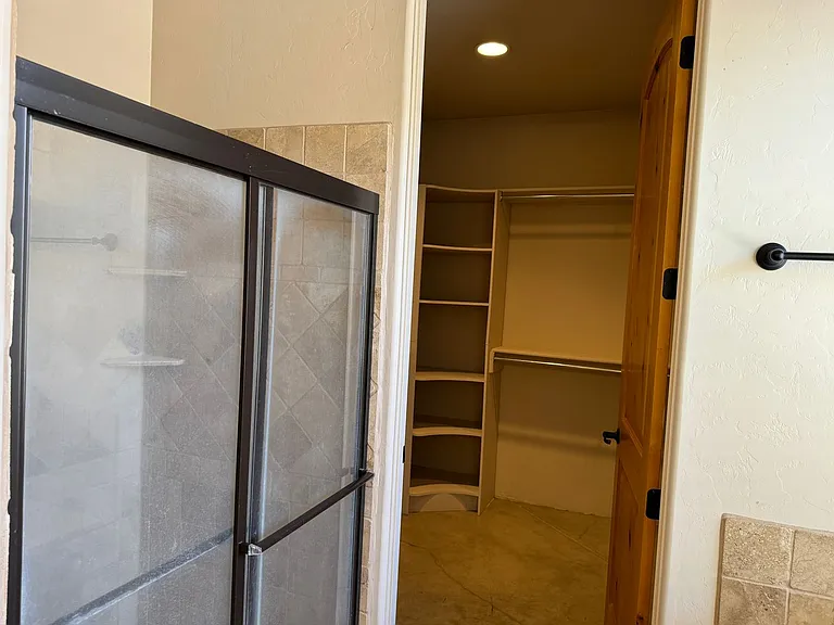 1717 N Baxter Dr — Photo 36