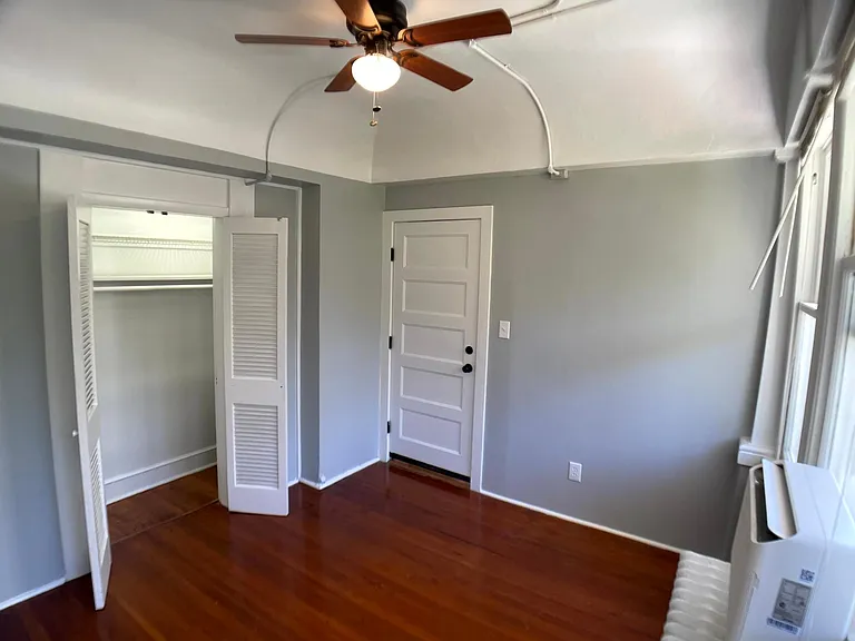 4804 Gosnold Ave #2 — Photo 8
