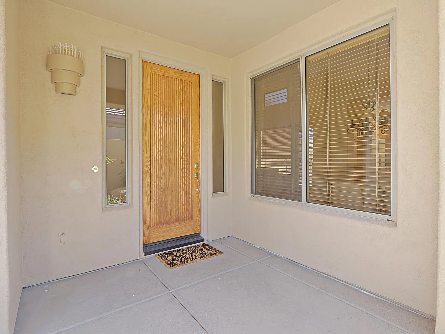 2 bed, 2.0 bath, 1409 sqft, $2,500 — Photo 3