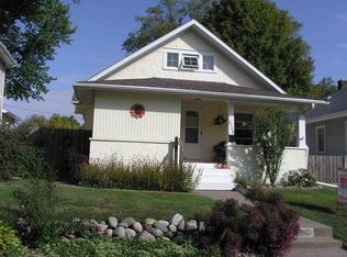 2728 E 18th St, Davenport, IA 52803