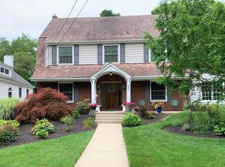 961 Grandview Ave, Columbus, OH 43212