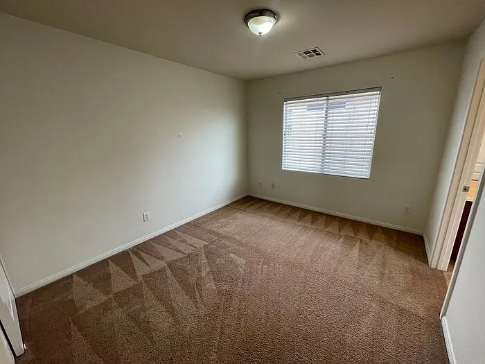 9778 Twin Ponds Ct — Photo 7