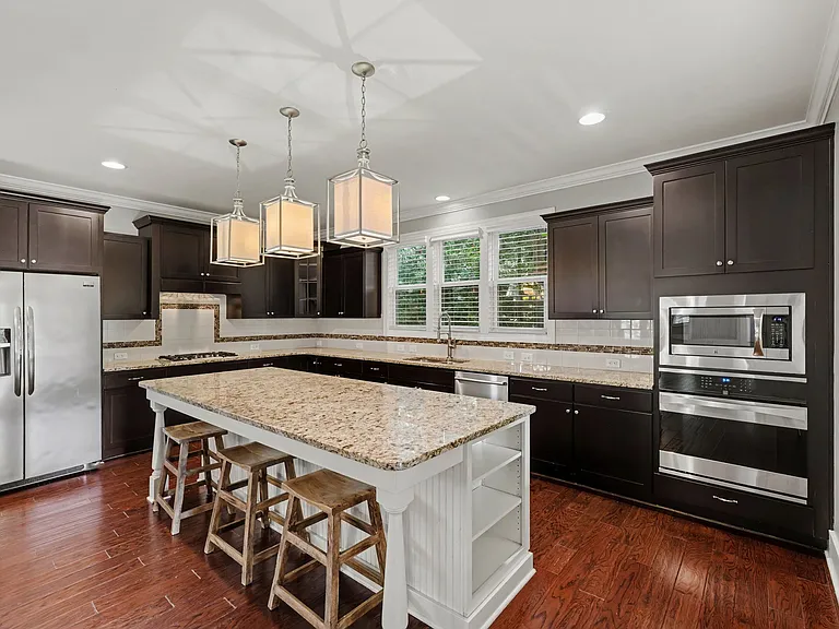 805 Laurel Garden Way — Photo 15