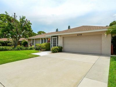 2295 Pine View Cir, Sarasota, FL, 34231