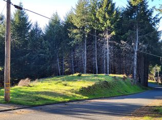 336 Ridge Rd, Whitethorn, CA 95589