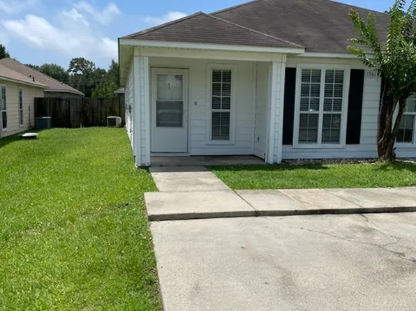 15616 Alan St #A, Biloxi, MS 39532