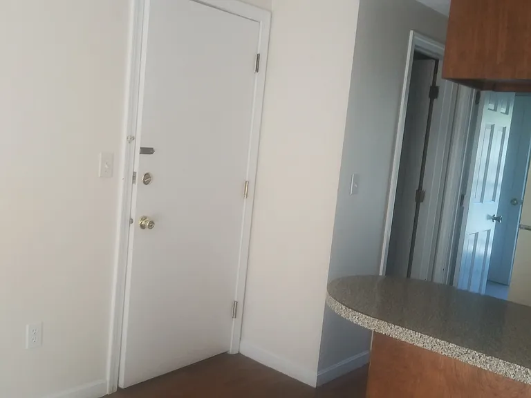 19 Sunset Ave — Photo 5