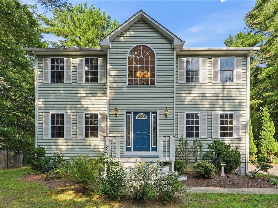 1st image of 8 Rebecca Rd