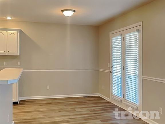 3rd image of 505 Arabian Ln