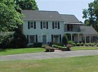 2834 Lee Rd, Stow, OH 44224