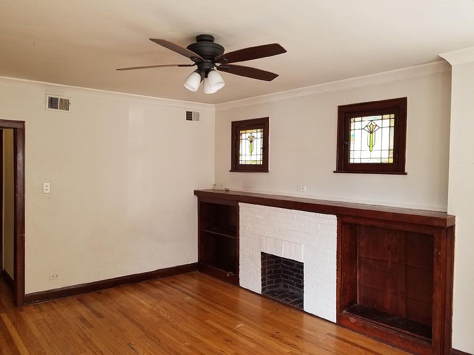 1st image of 3806 N Albany Ave