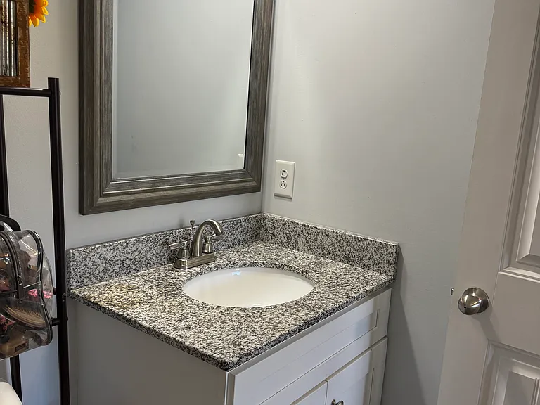 3615 Wynwood Dr — Photo 2