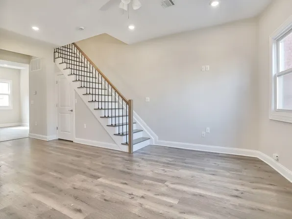 60 Baldwin Avenue image 3 of 26