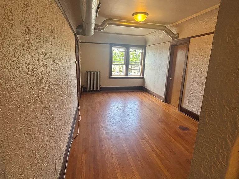 5823 W Appleton Ave #6 — Photo 3