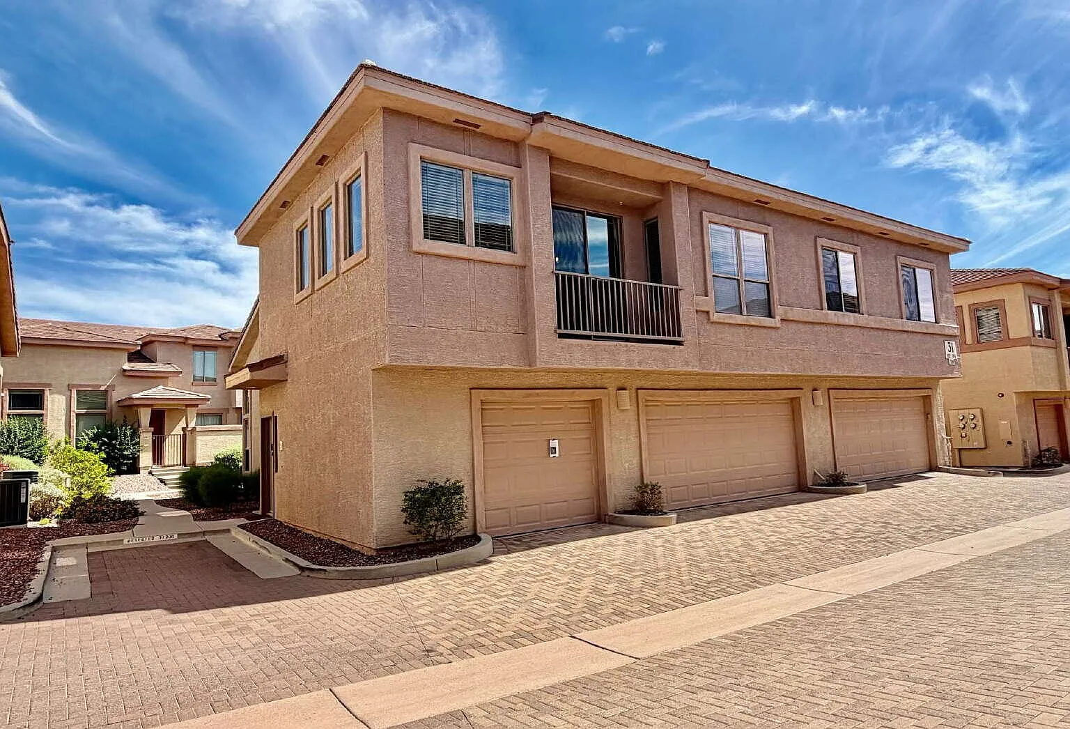 42424 N Gavilan Peak Pkwy — Photo 1