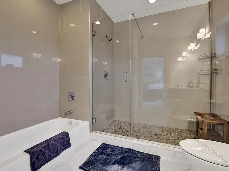 1371 N Ocean Blvd — Photo 38