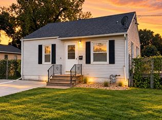 2624 Merle Hay Rd, Des Moines, IA 50310