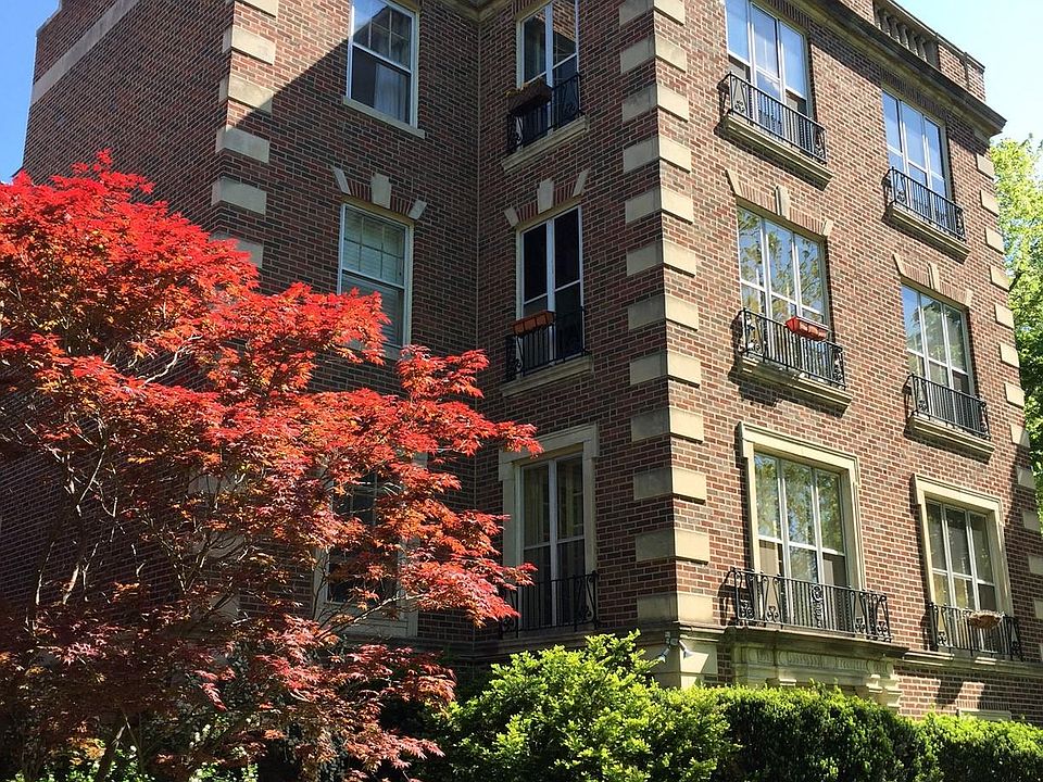 'OLD CHASE ESTATES' at Chase & Greenview 2 blocks from beaches, CTA, Jarvis Square