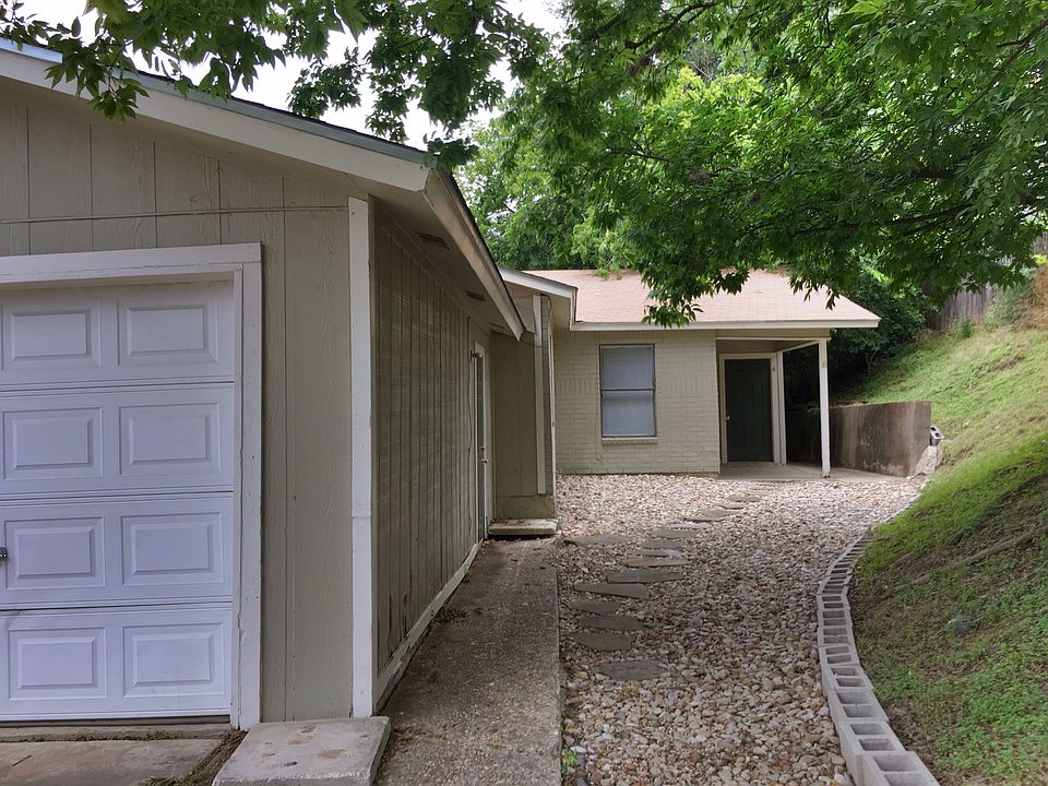 1st image of 6404 Auburn Dr #A