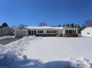 15 Dorington Rd, Rochester, NY 14609