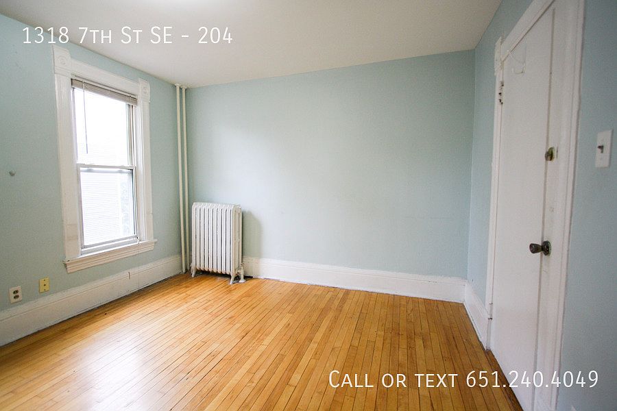2nd image of 1318 7th St SE #204
