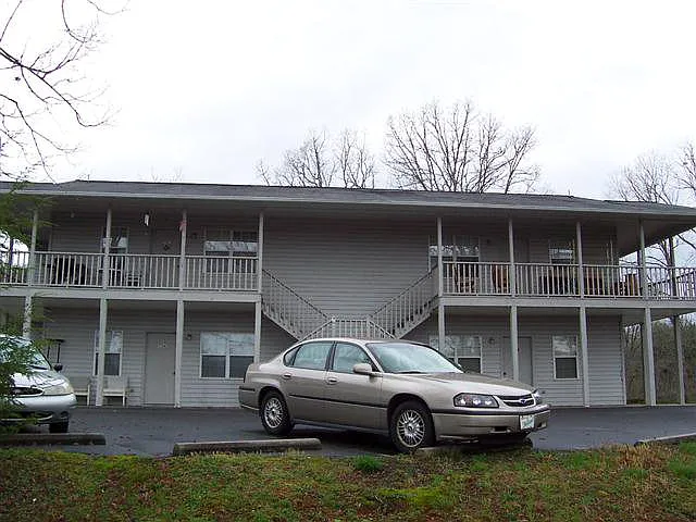 2 bed, 2.0 bath, $975 — Photo 1