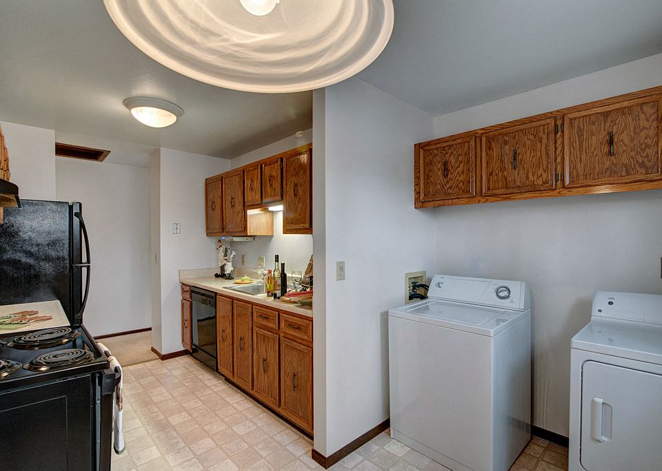 Sunset Ridge Washer & Dryer