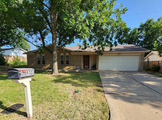 932 Springdale Rd, Bedford, TX 76021