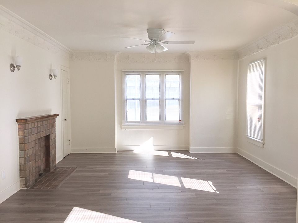 1st image of 3933 Flower Dr