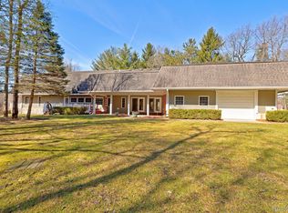 705 Bald Eagle Lake Rd, Ortonville, MI 48462