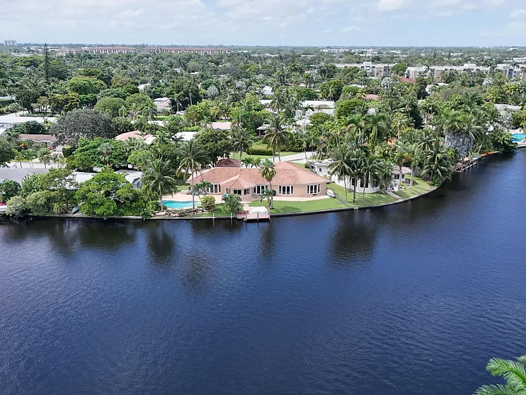 1925 Coral Gardens Dr — Photo 24