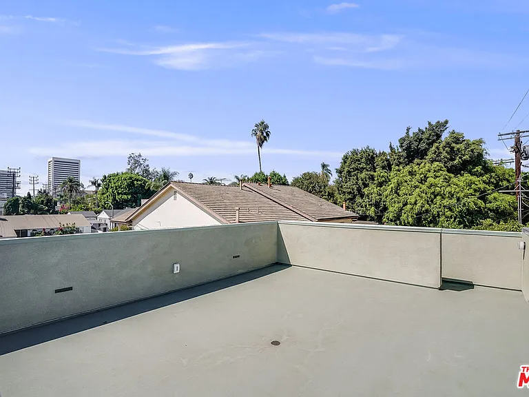 1780 Midvale Ave — Photo 15