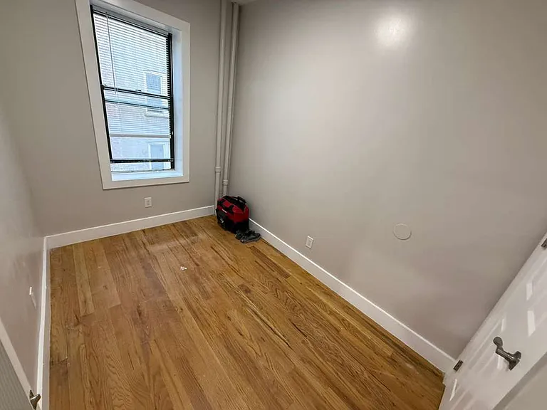 567 Bergen Ave #26E — Photo 3